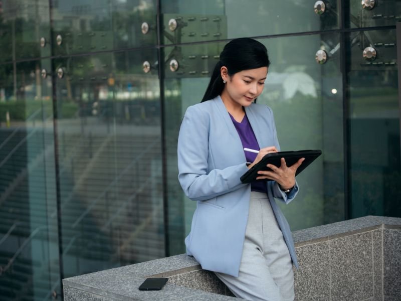 How to earn money with mobile-based work opportunities